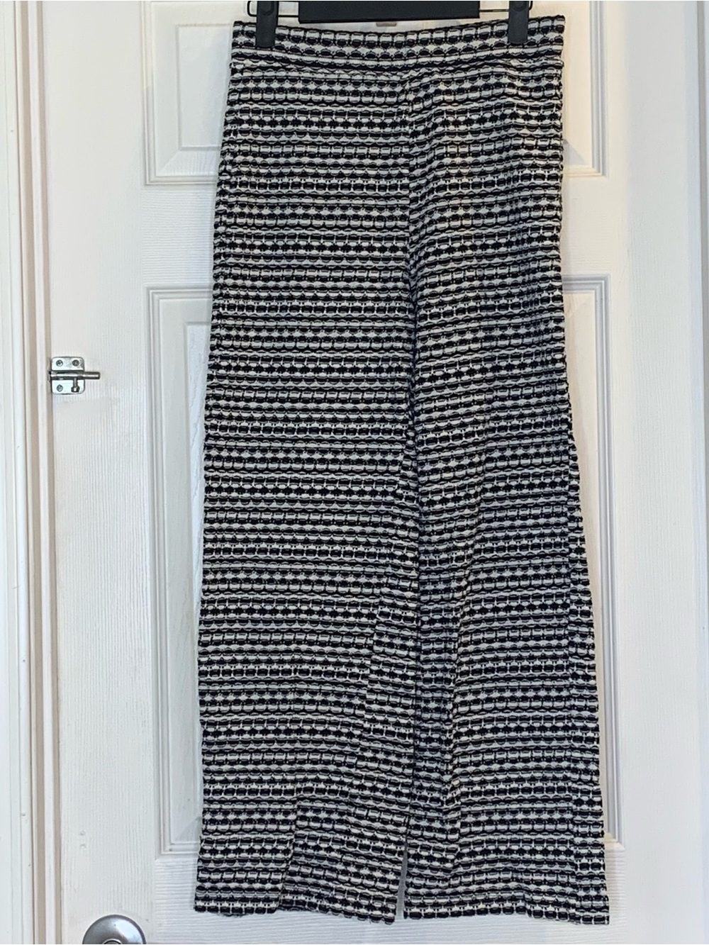 Zara Cropped Wide Leg Pants Size Medium